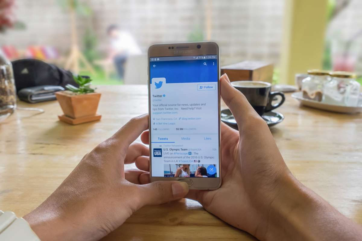 Samsung note 5 open Twitter application