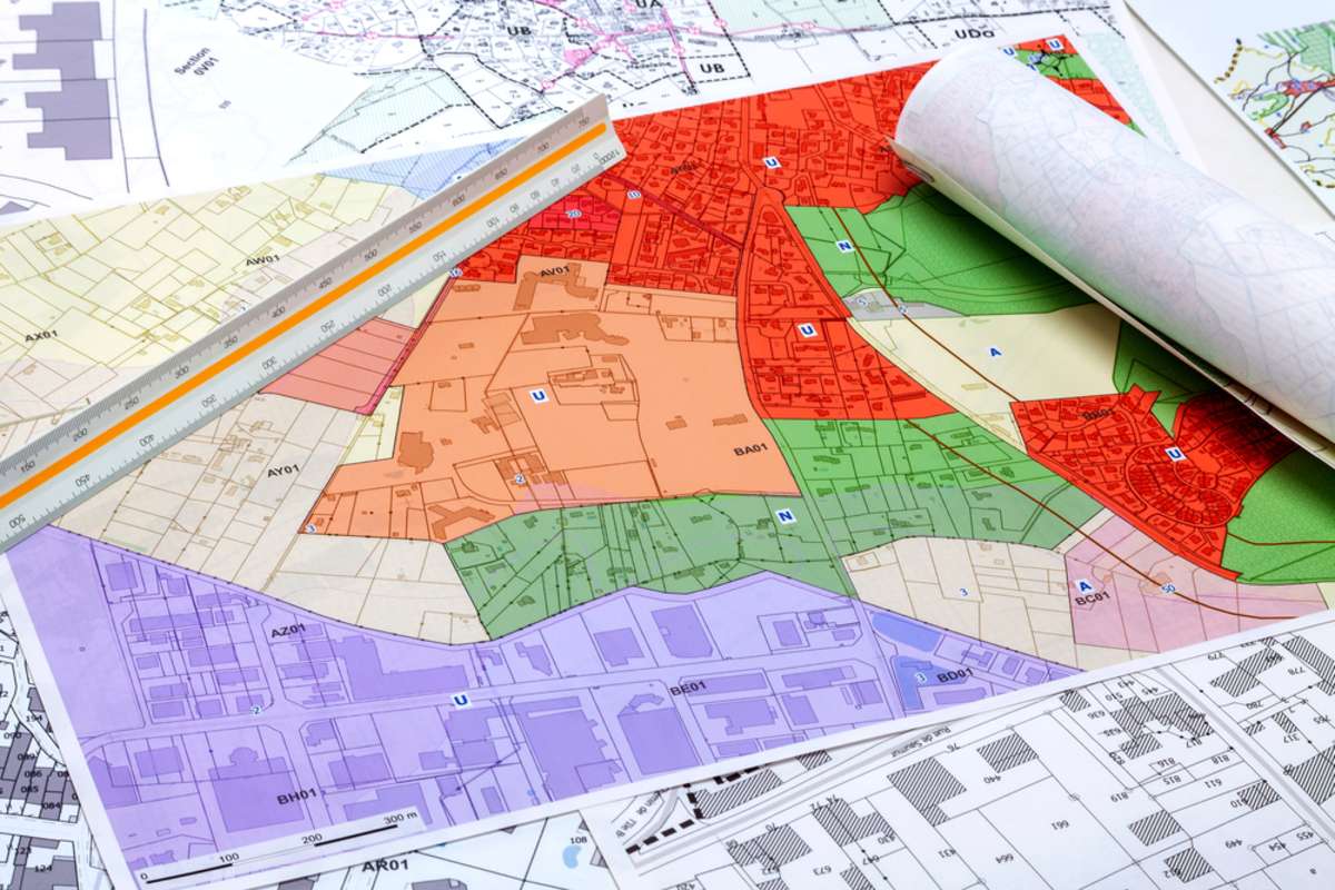 Town planning - Land use planning - Local town planning and cadastre maps